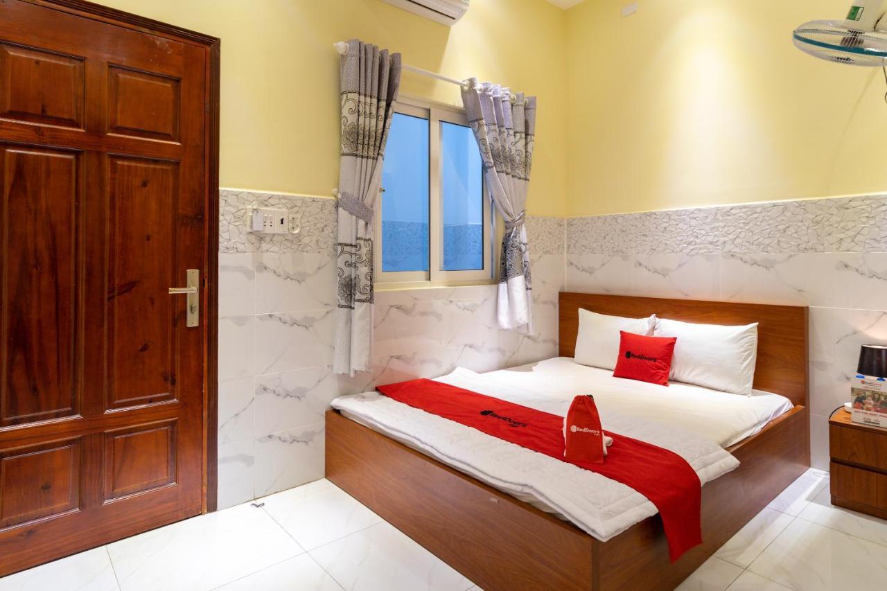 فندق Reddoorz Near Etown 4 مدينة هوشي منه المظهر الخارجي الصورة